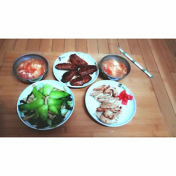 Tot ziensjlit的可乐鸡翅+清炒油菜+香煎鸡胸肉+