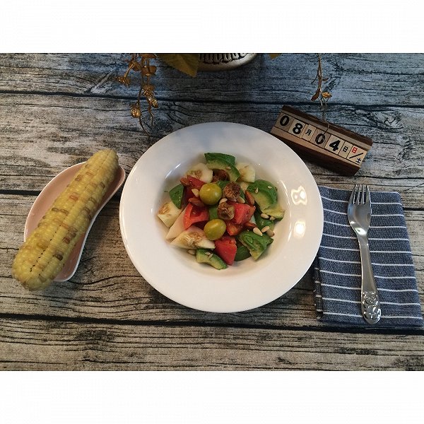 ninedaysbaby的早餐:水果色拉(牛油果、甜瓜、