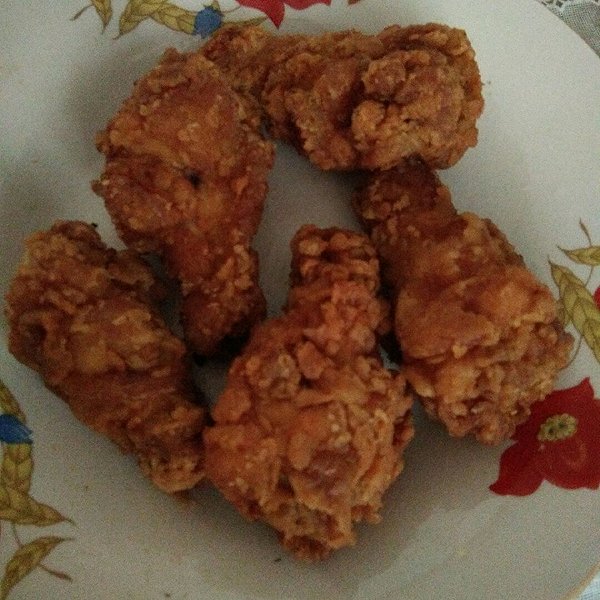 来一盘炸鸡腿