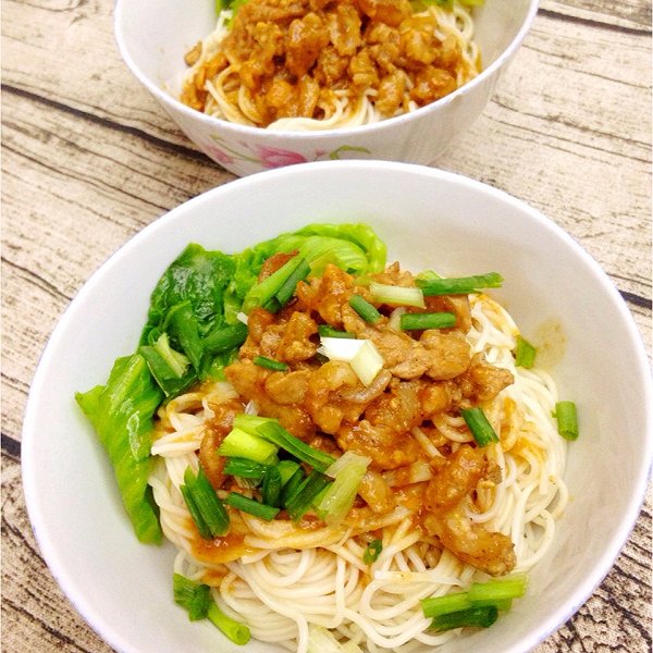 铧发妈小厨的肉拌炸酱面做法的学习成果照