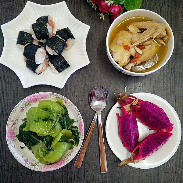 刺泡鱼的紫菜饭,鸡汤,芥菜,火龙果做法的学习成