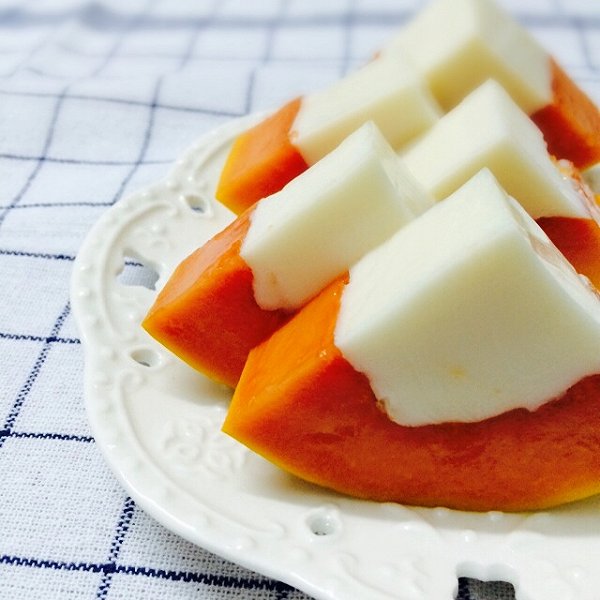 西瓜皮大大爷的#夏日时光# 木瓜牛奶冻做法的