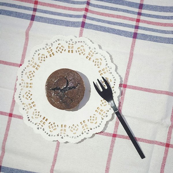 赵芳姚呀的巧克力熔岩蛋糕(只需四种材料)做法