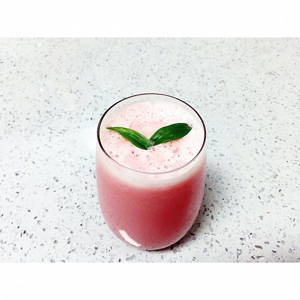 简忆微凉。的西瓜奶昔做法的学习成果照_豆果美食