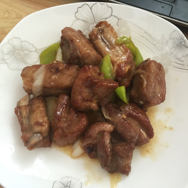 暗香盈袖pano的青椒炒排骨做法的学习成果照