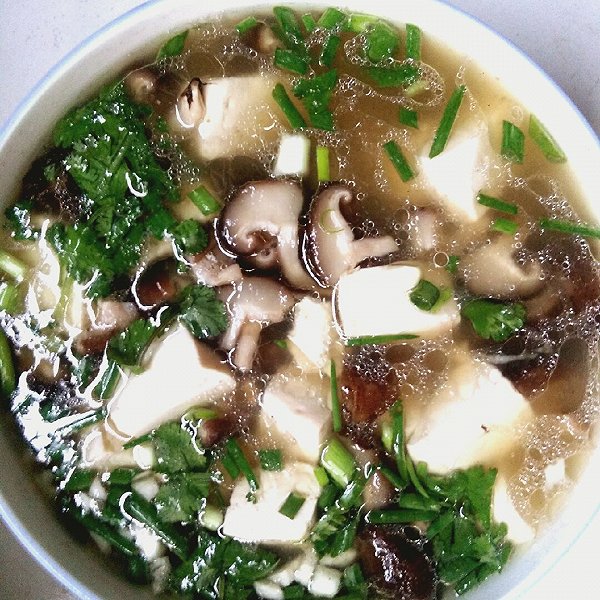 荼靡微凉、凉到忧伤的香菇豆腐汤做法的学习成