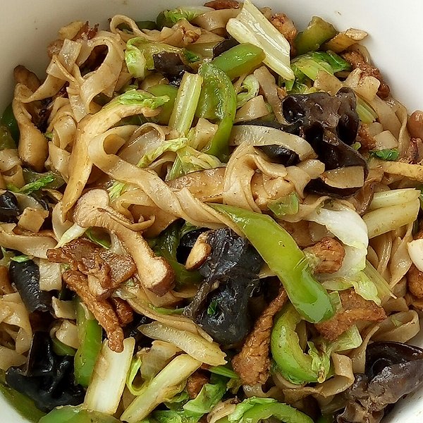 肉丝炒面的做法