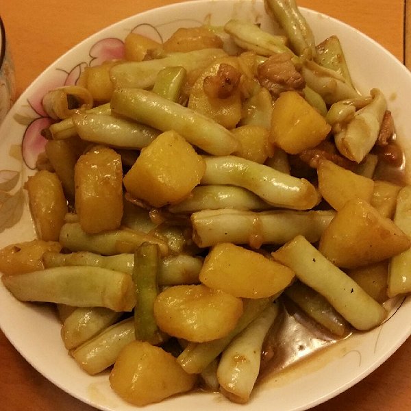 月月建行的土豆芸豆炒肉做法的学习成果照