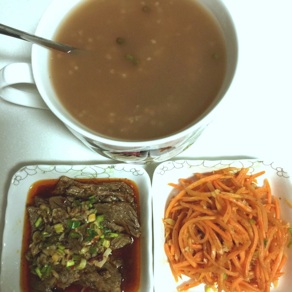 ZY2013.07.14的绿豆小米粥,凉拌牛肉,拌红萝卜