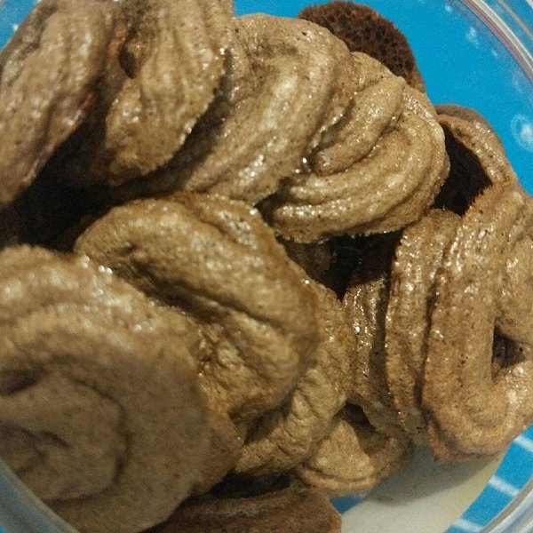 山楂和火龙果的巧克力蛋白饼做法的学习成果照