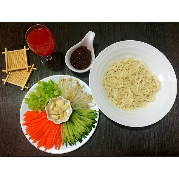 幸福小精灵的老北京炸酱面做法的学习成果照_