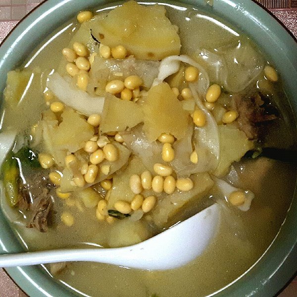 丫丫波波的鸡肉黄豆汤做法的学习成果照_豆果美食