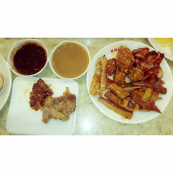 吃货只是梦想的烤肉 牛肚 炸雪球 脆骨做法的学