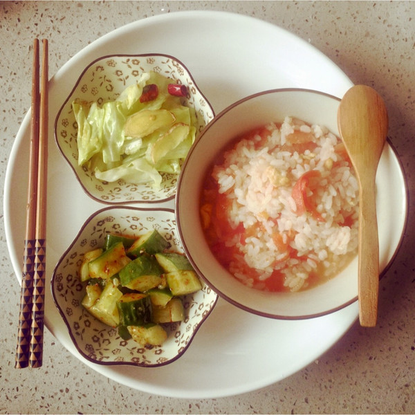 菠萝味泡芙的西红柿鸡蛋 黄瓜 白菜做法的学习