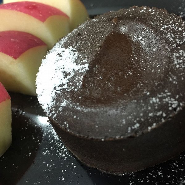 NICOLCCC的巧克力熔岩蛋糕(只需四种材料)做